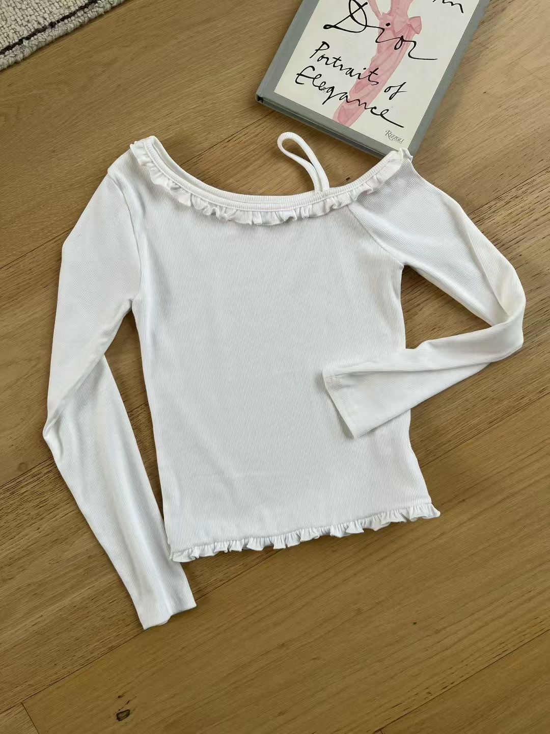 Slim Off-Shoulder Top [made in Korea]