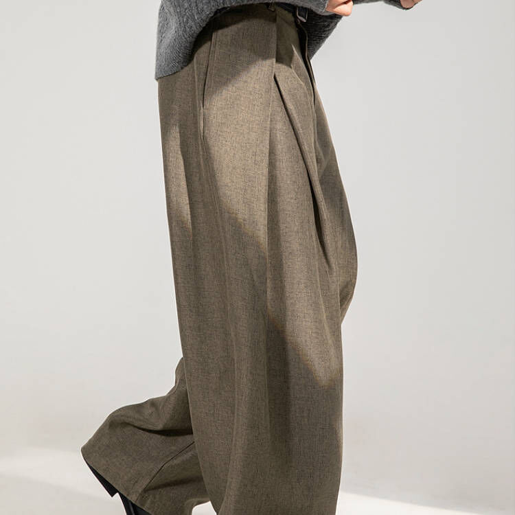 立體褶皺A字廓形老錢風淺咖啡色西裝褲