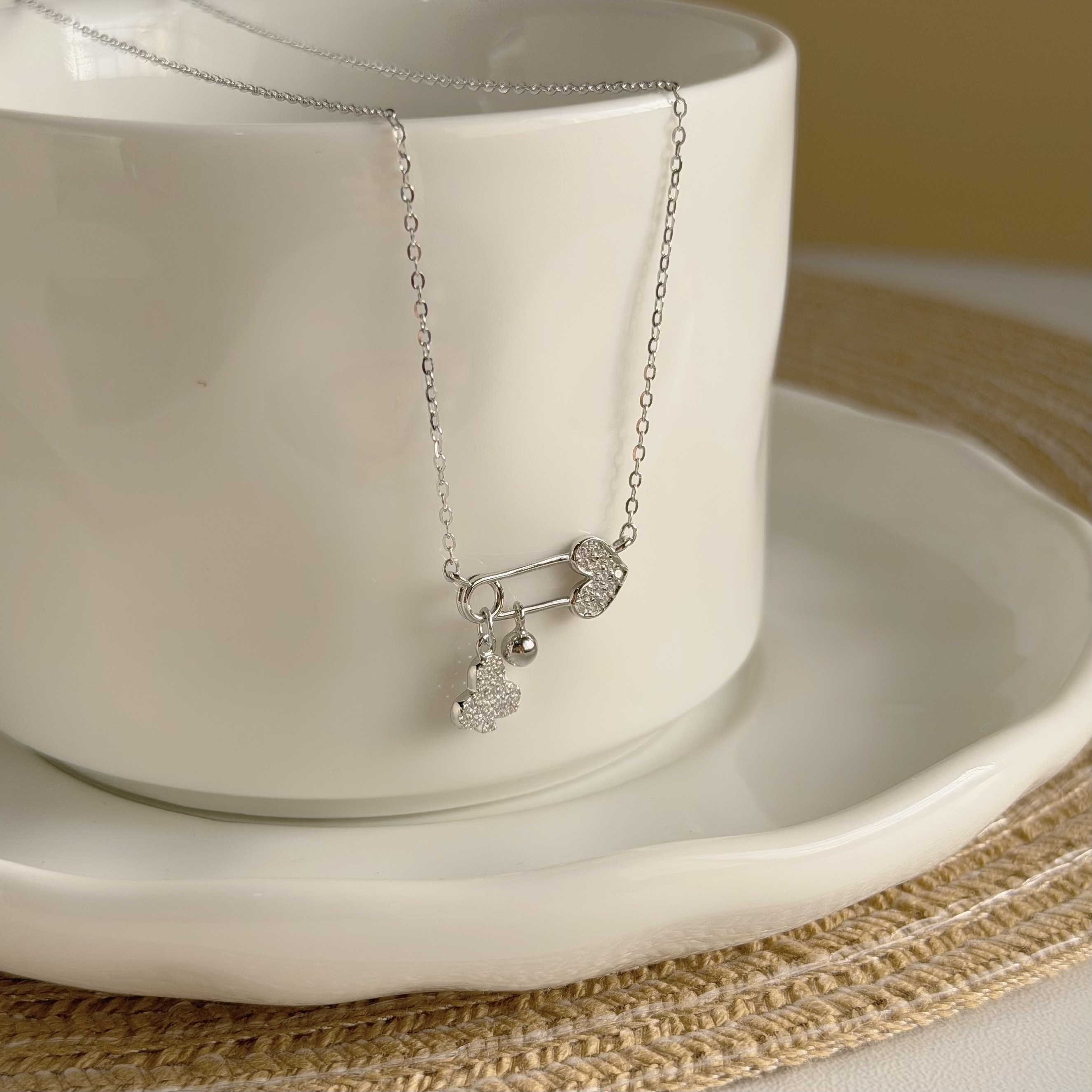 D113【輕奢】排鑽愛心別針純銀鎖骨鍊