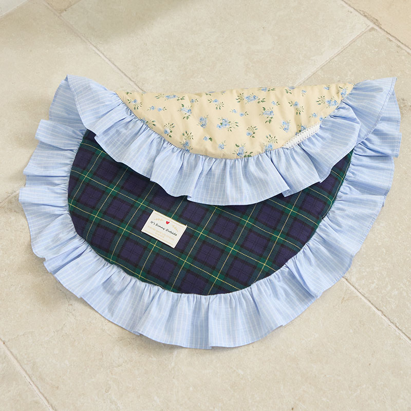 Preppy Cushion 學院風雙面荷葉邊坐墊（Navy）- It’s sunny outside