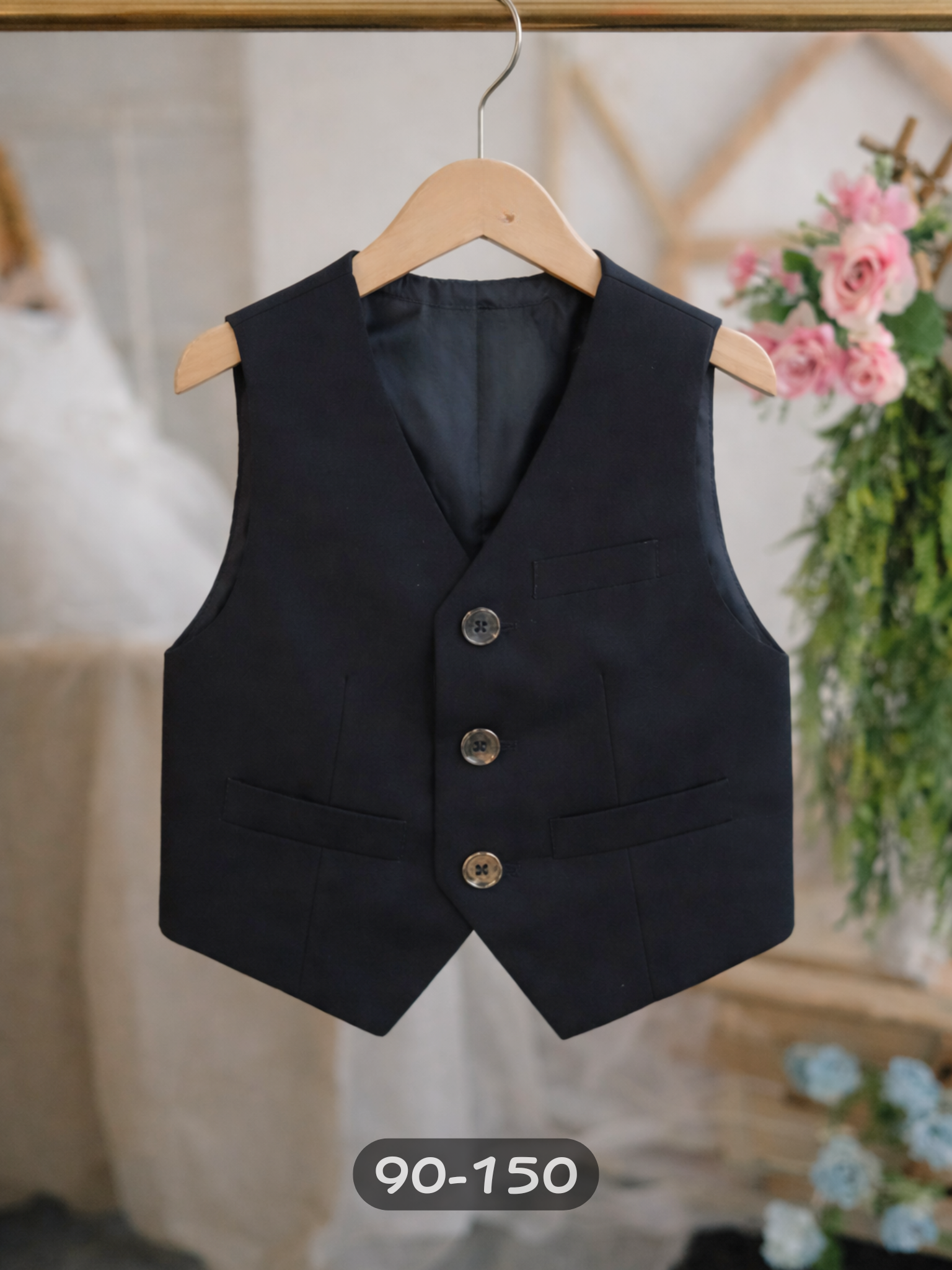 男童黑色西裝背心