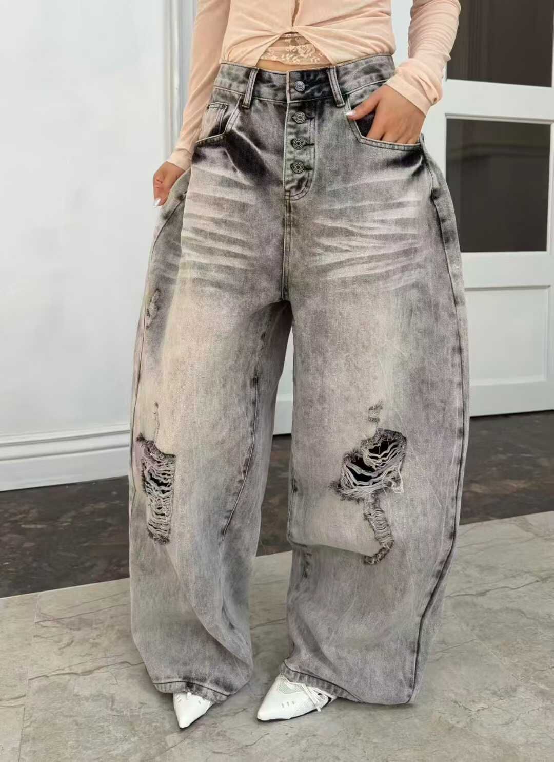 《S.V》貓鬚水洗橫向破壞牛仔彎刀褲