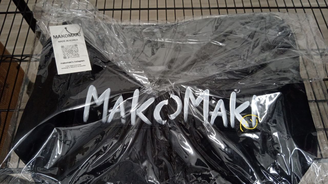 [S] MAKOMAKI BLACK LOGO SCRIPT BAG, SMMK137 (SMMK137)
