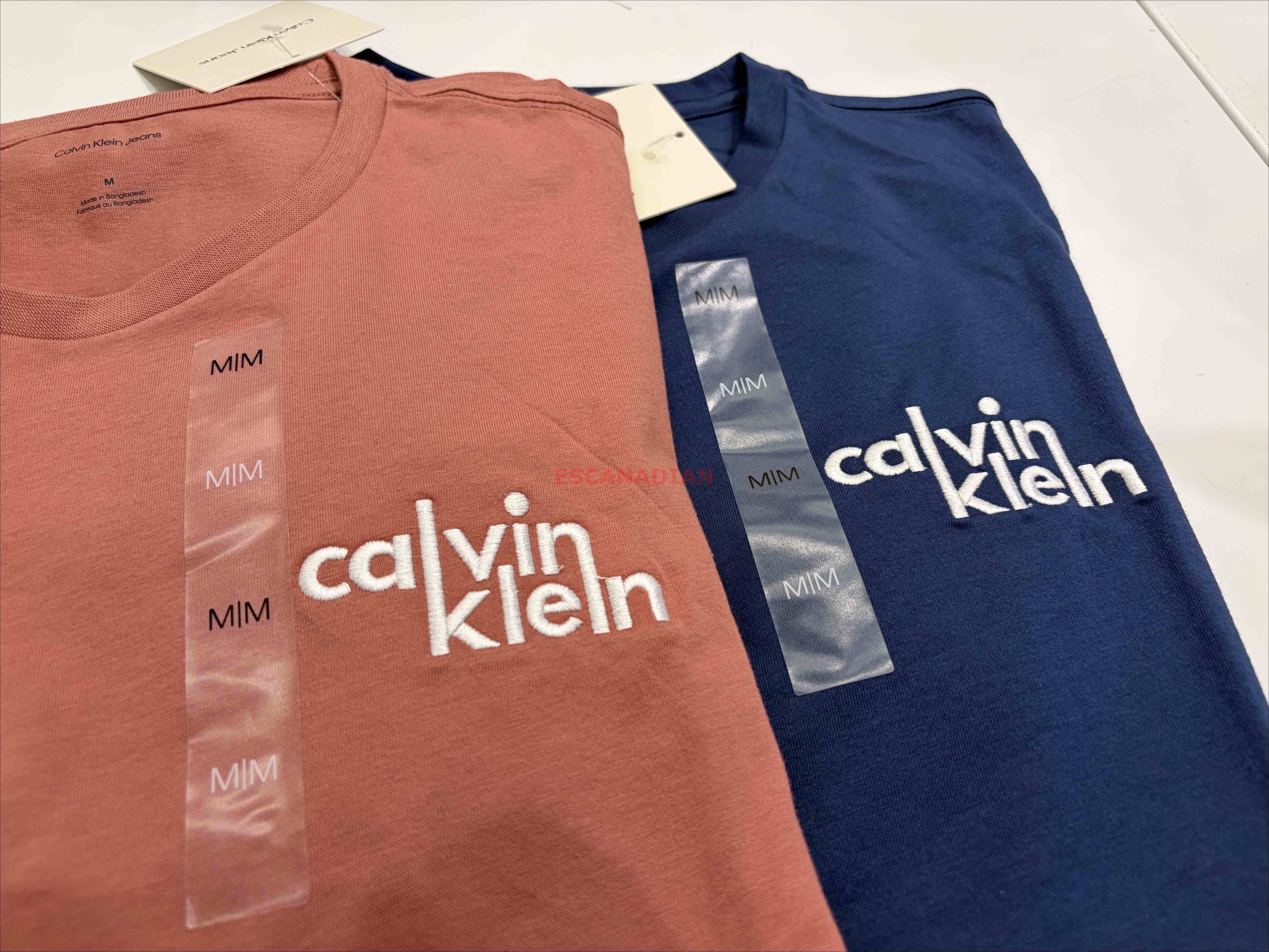 CK 男大人 胸口 刺繡字樣 短TEE (2色)