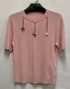 A29 610628480 - 粉色吊墜裝飾針織短袖上衣