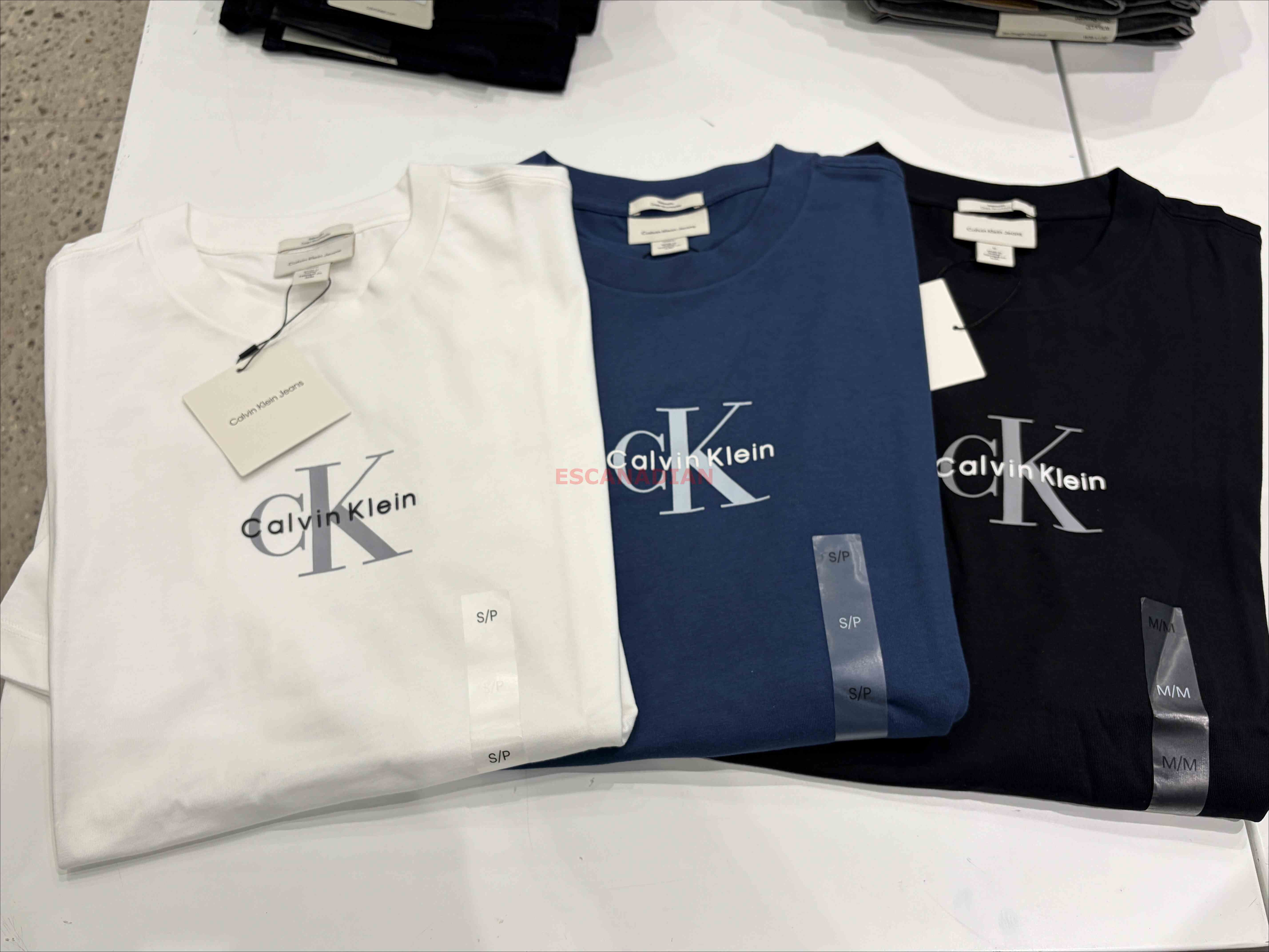 CK 男大人 經典小標 小厚磅 寬版 短TEE (3色)