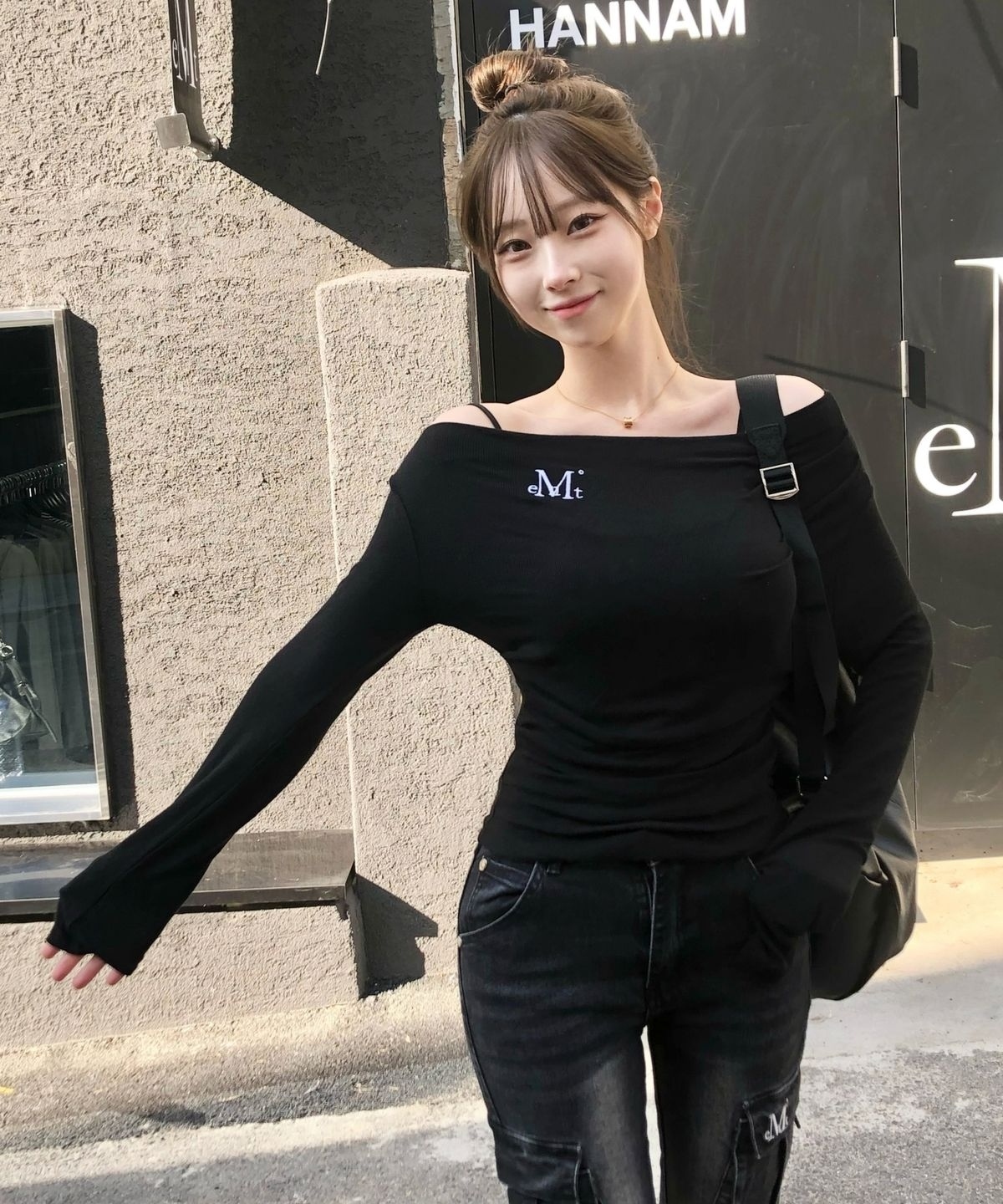 MUCENT LIVRE 不對稱 露肩 造型 上衣 P0000BLI