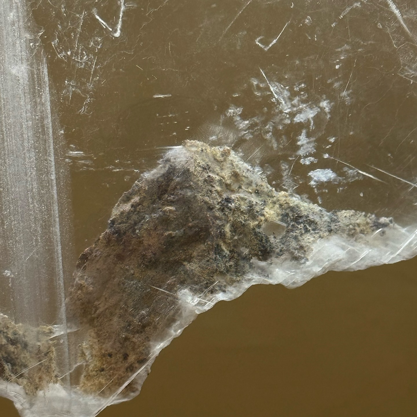 [原石] 透石膏 山形 附展示架