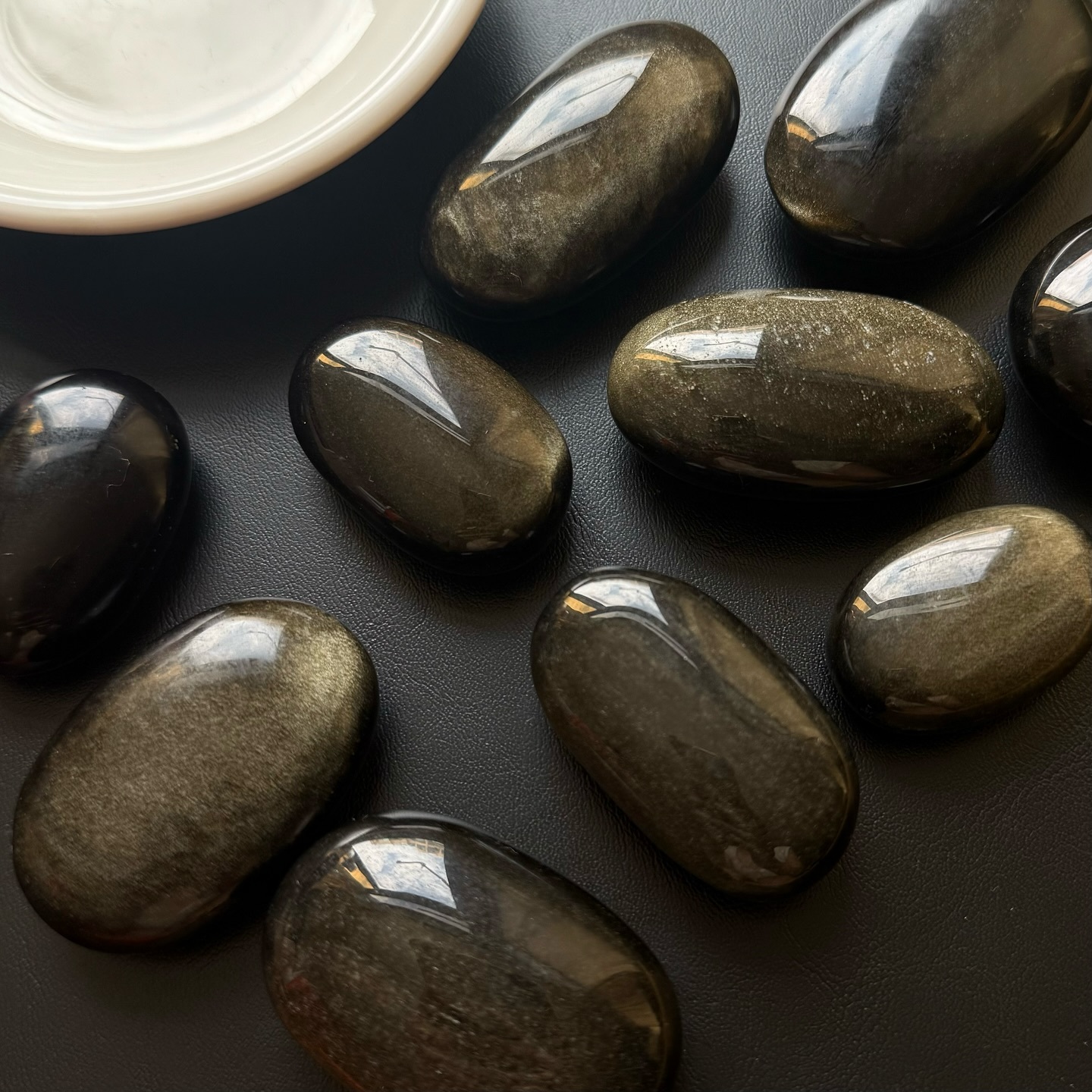 [原石] 金曜石 水晶把玩