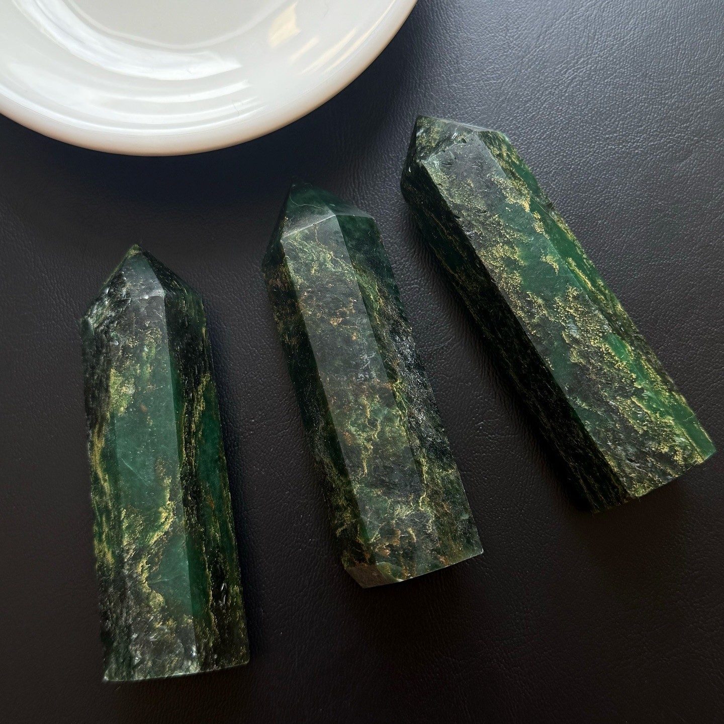 [原石] 透輝石 水晶柱