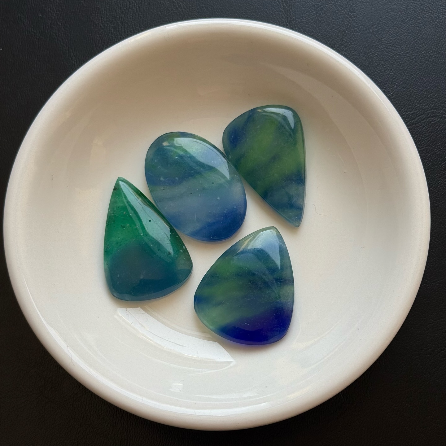 [原石] 人造藍玉髓 水晶蛋面