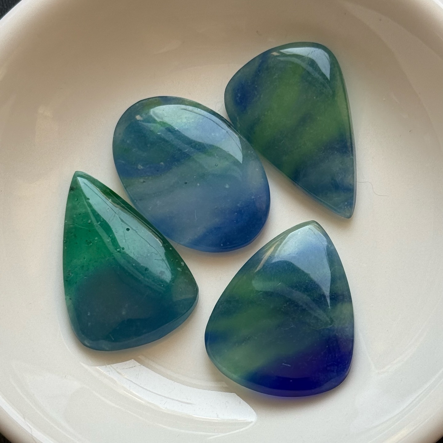 [原石] 人造藍玉髓 水晶蛋面