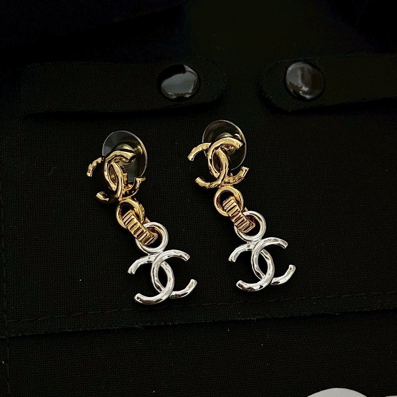 18k 香奶奶26p”金銀拼色雙c鏈條長墜耳釘/高奢定製