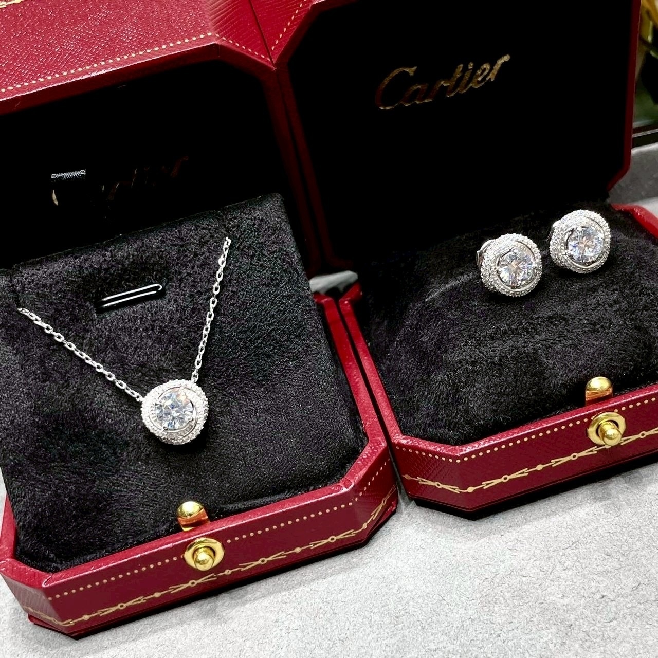 18k ct”高奢華白金滿鑽石麻花大鑽/高奢定製系列