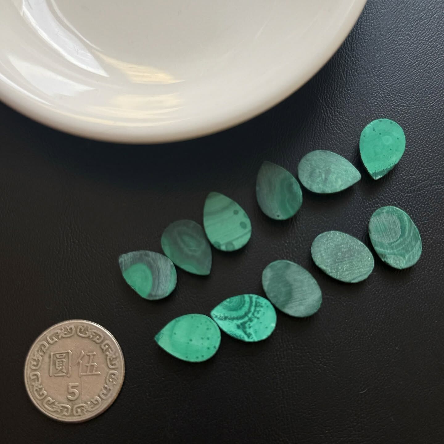 [原石] 孔雀石 水晶蛋面