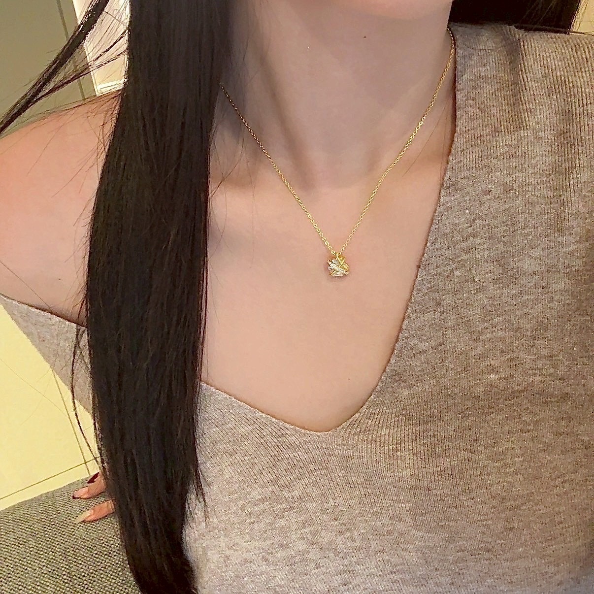 Gy” Moonlit x’交錯永恆金星鑽項鍊