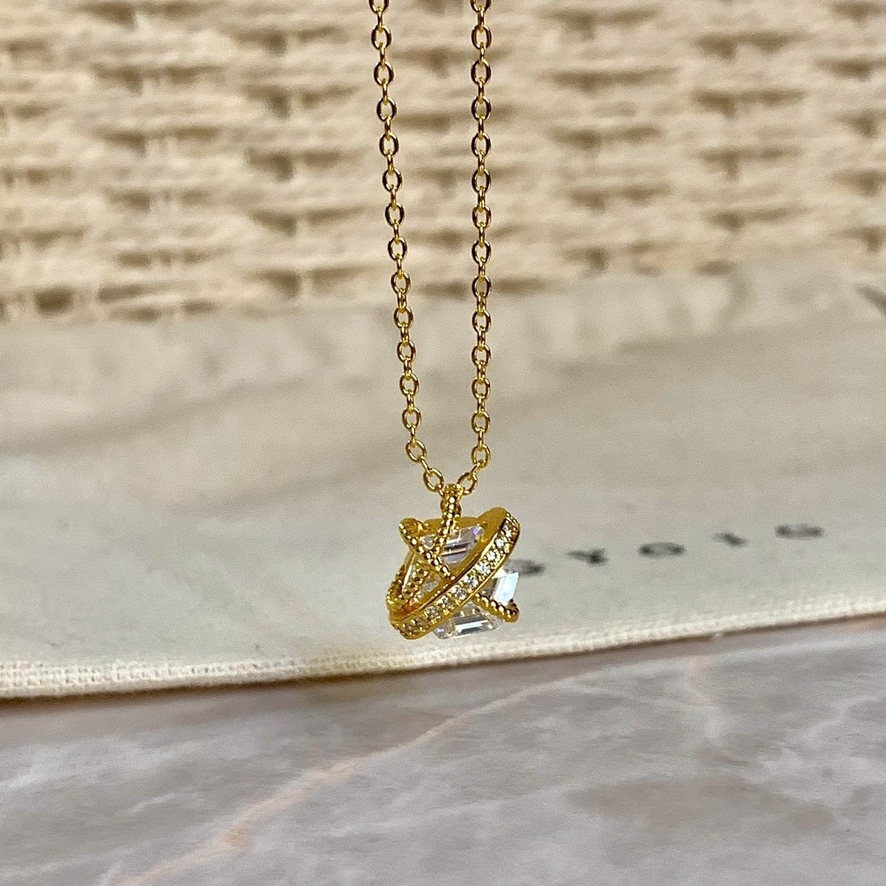 Gy” Moonlit x’交錯永恆金星鑽項鍊