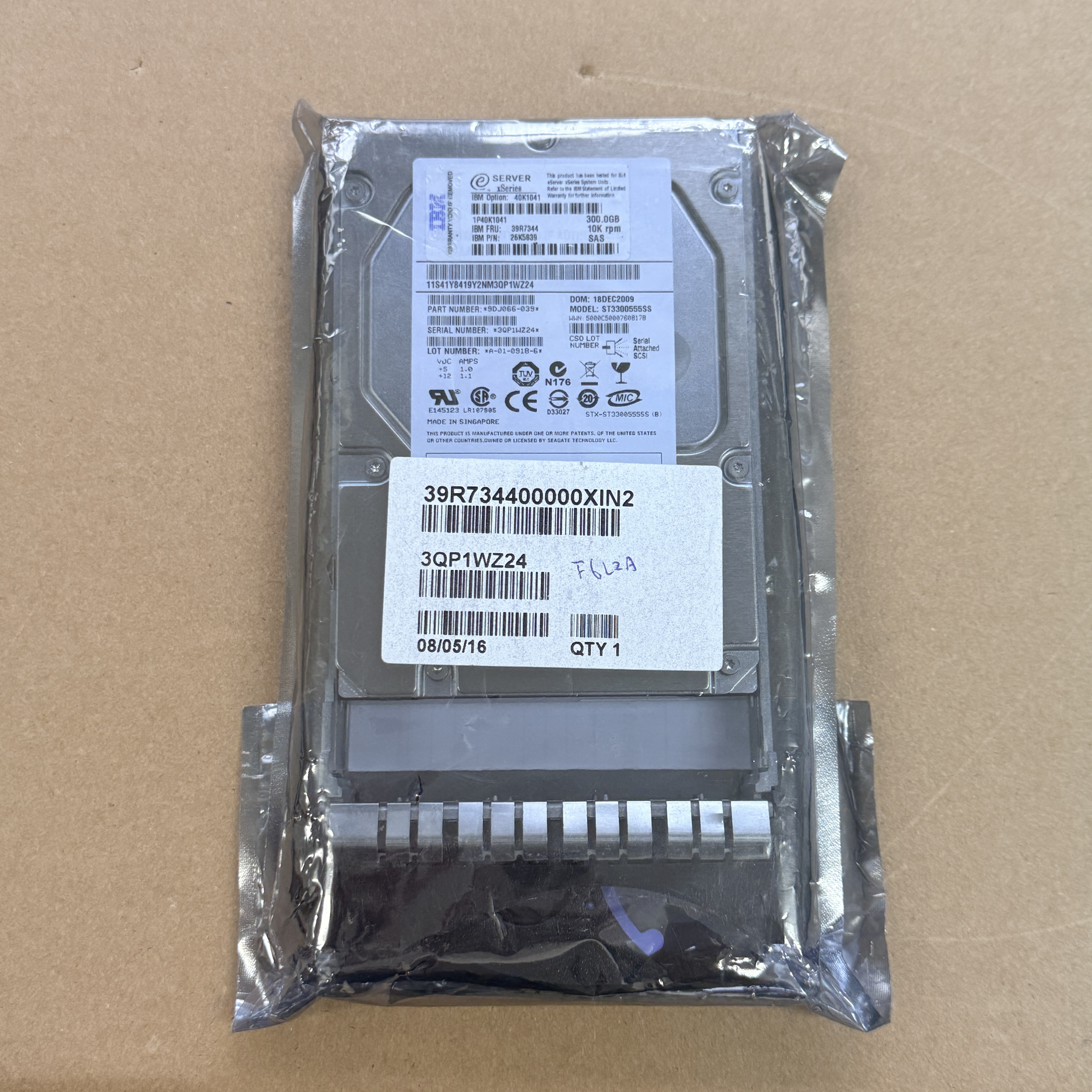 39R7344 IBM 300GB ULTRA320 SAS HOT PLUGGABLE HARD DRIVE = 40K1041 (翻新)