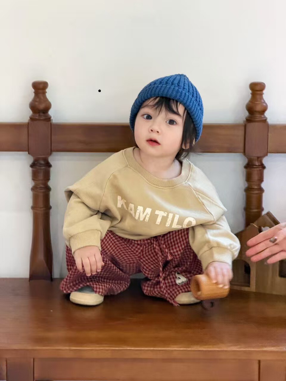 微寬鬆字母大學T