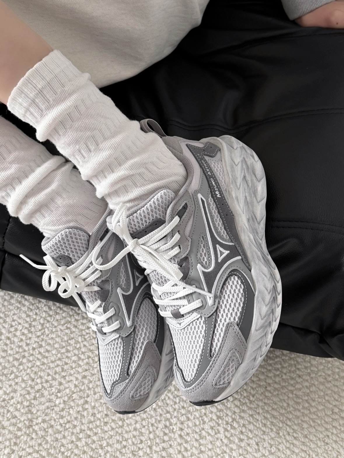 Mizuno 美津濃 ASTRO LS 銀霧灰 男女鞋