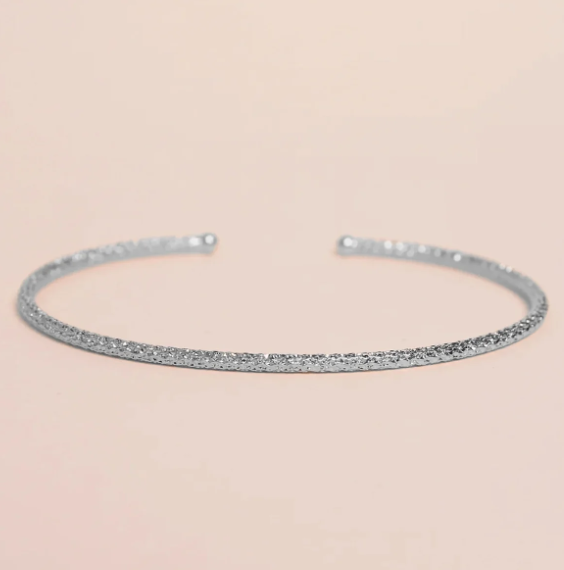 1WK0708-517 WAEKURA Noe Bangle Silver (A-LX-E)