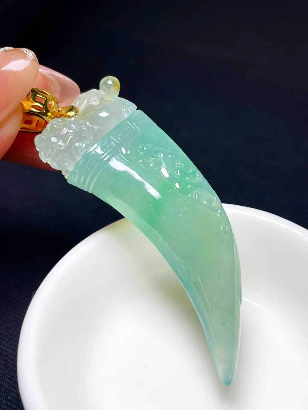 翡翠龍牙吊墜,天然翡翠A玉, 緬甸玉, Jade, Jadeite