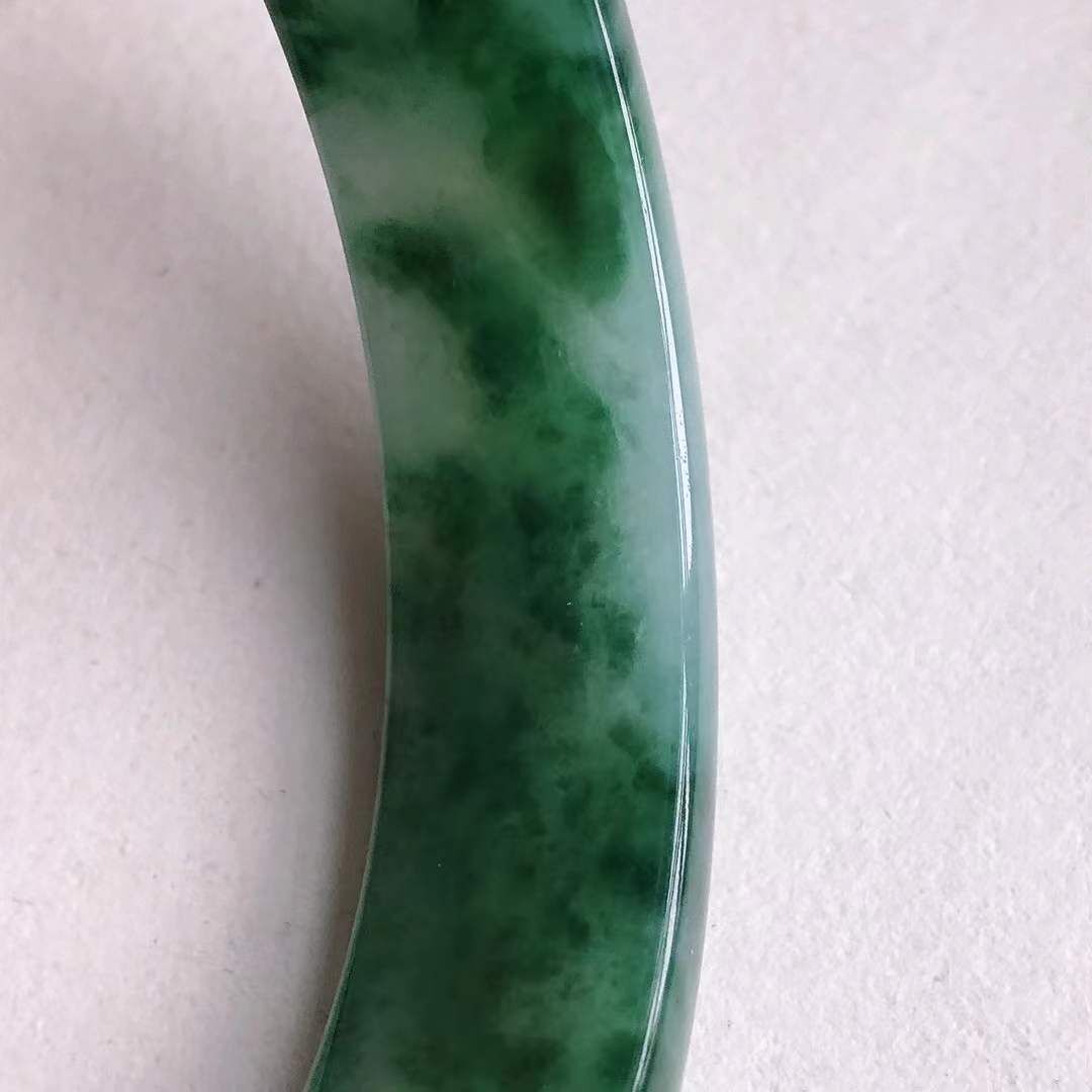 1292666 58.6mm翡翠冰糯飄綠花正圈手鐲 (58-60)