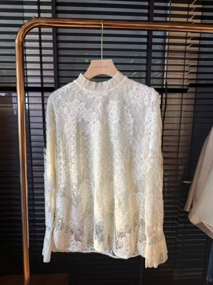 A59 GC101131 米白色蕾絲鏤空打底長袖