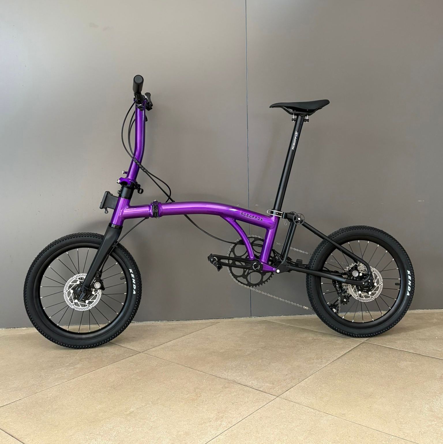 18" 355 ACEOFFIX D10 油壓碟剎 三摺車