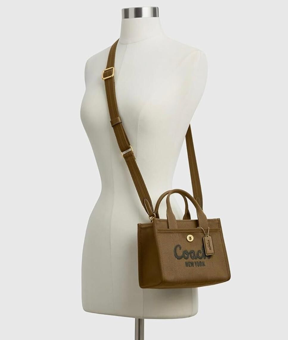 【預購】Coach K022702 Cargo 20 手提包（Brass/Olive）
