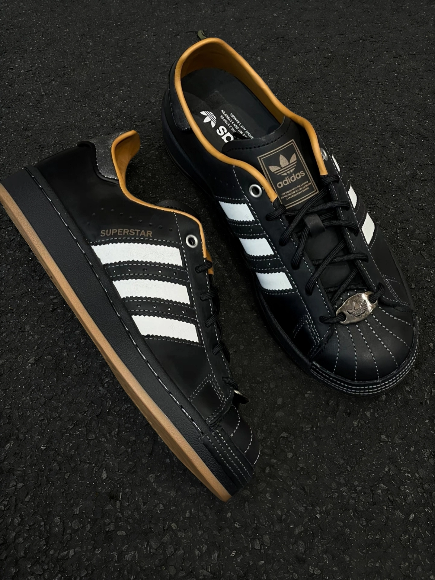 代購-ADIDAS SUPERSTAR 2 黑金 老錢風 油蠟皮 貝殼頭 KI6590