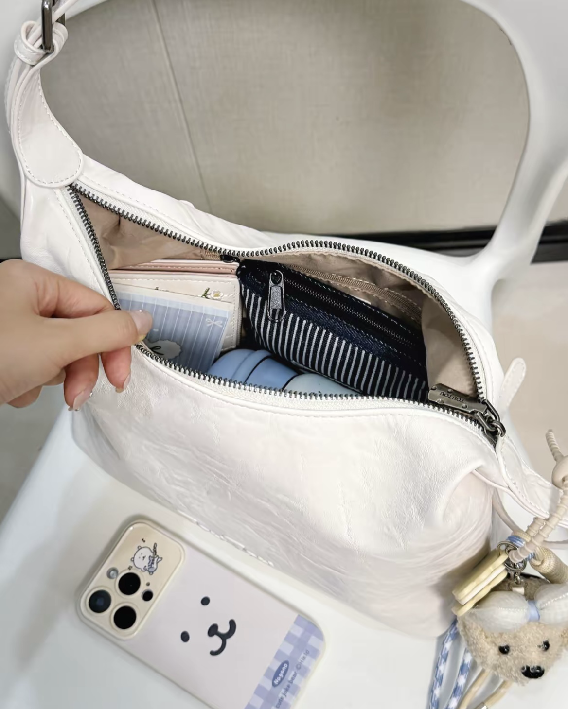 TOUTOU 大容量托特包 單肩包 肩背包 共3色 附小狗吊飾