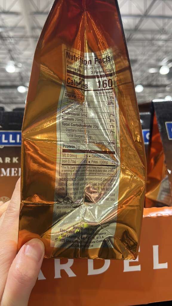 VV002 美國COSTCO Ghirardelli Premium Dark Salted Caramel Dark Chocolate Squares 426G EXP: 10.2026