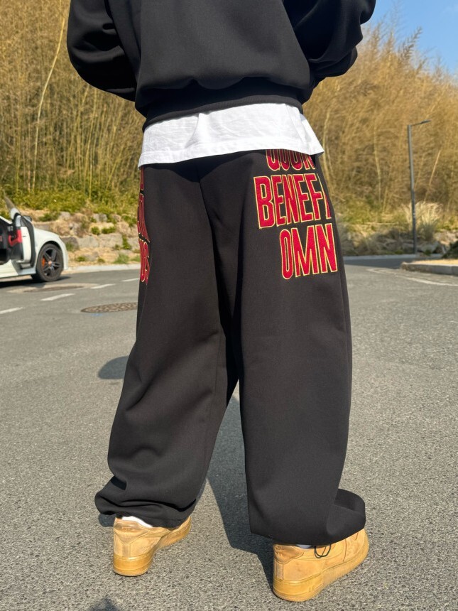 刺繡連帽短款夾克 休閒褲 套裝