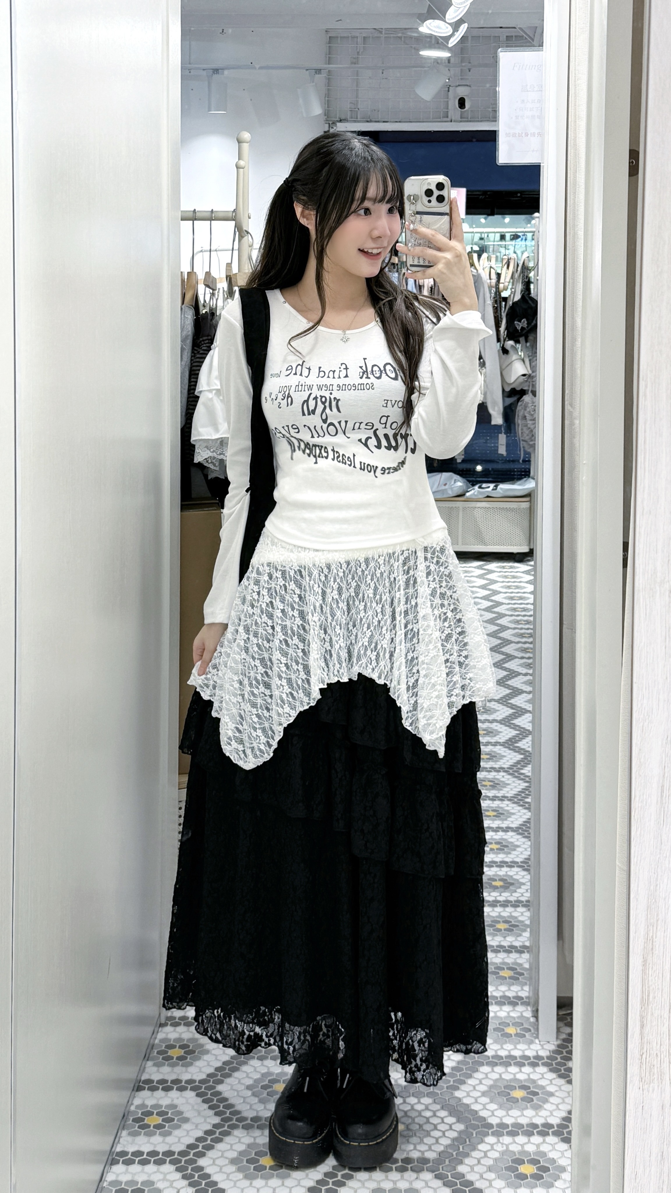 T1255｜絕美！LOOK FIND THE LOVE 圓釘長袖上衣 🐈‍⬛ ྀི ᯓ★