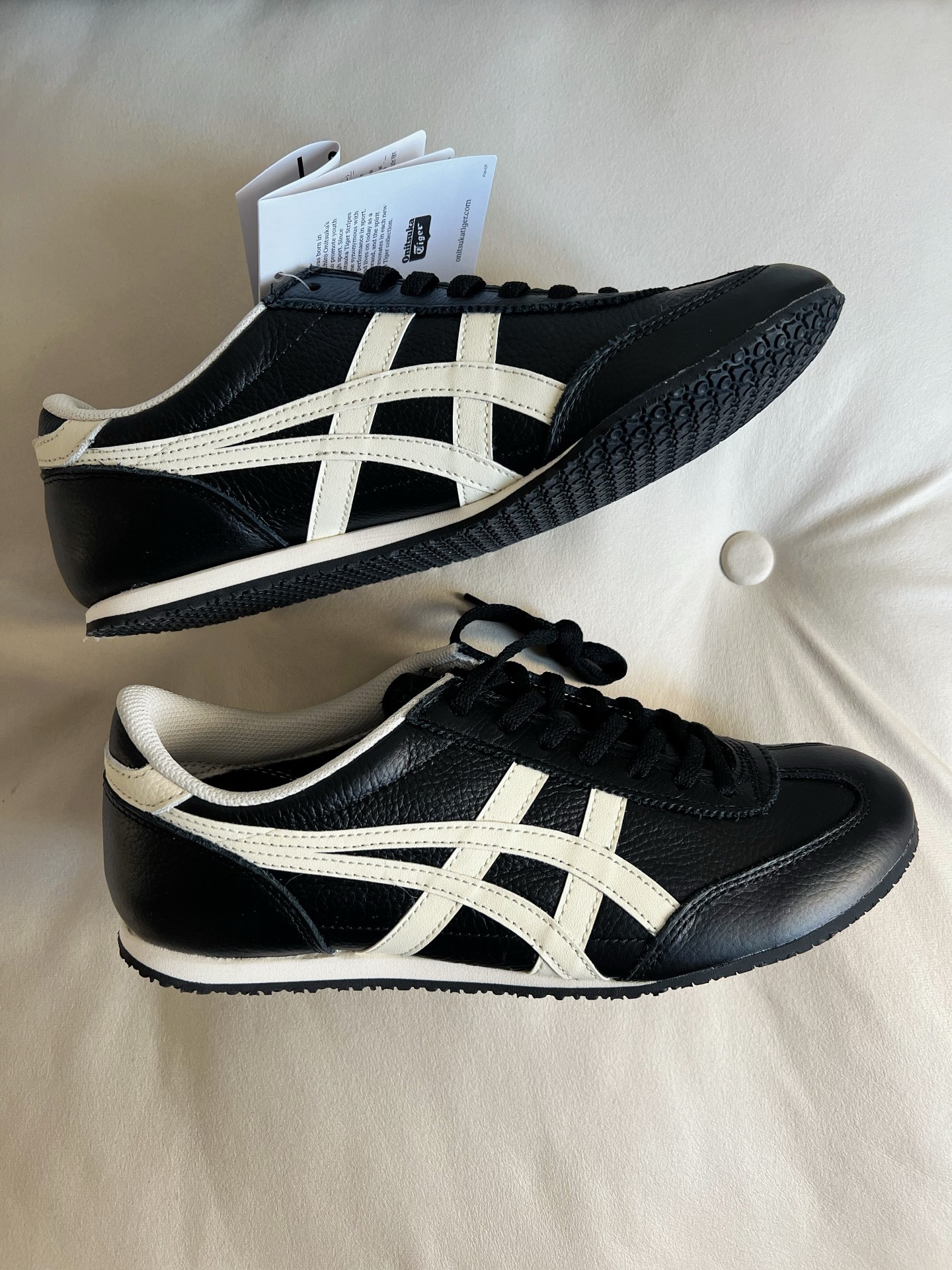 代購-Onitsuka Tiger鬼塚虎 Machu Racer 低幫 休閒鞋 男女同款 黑白 1183B770-002