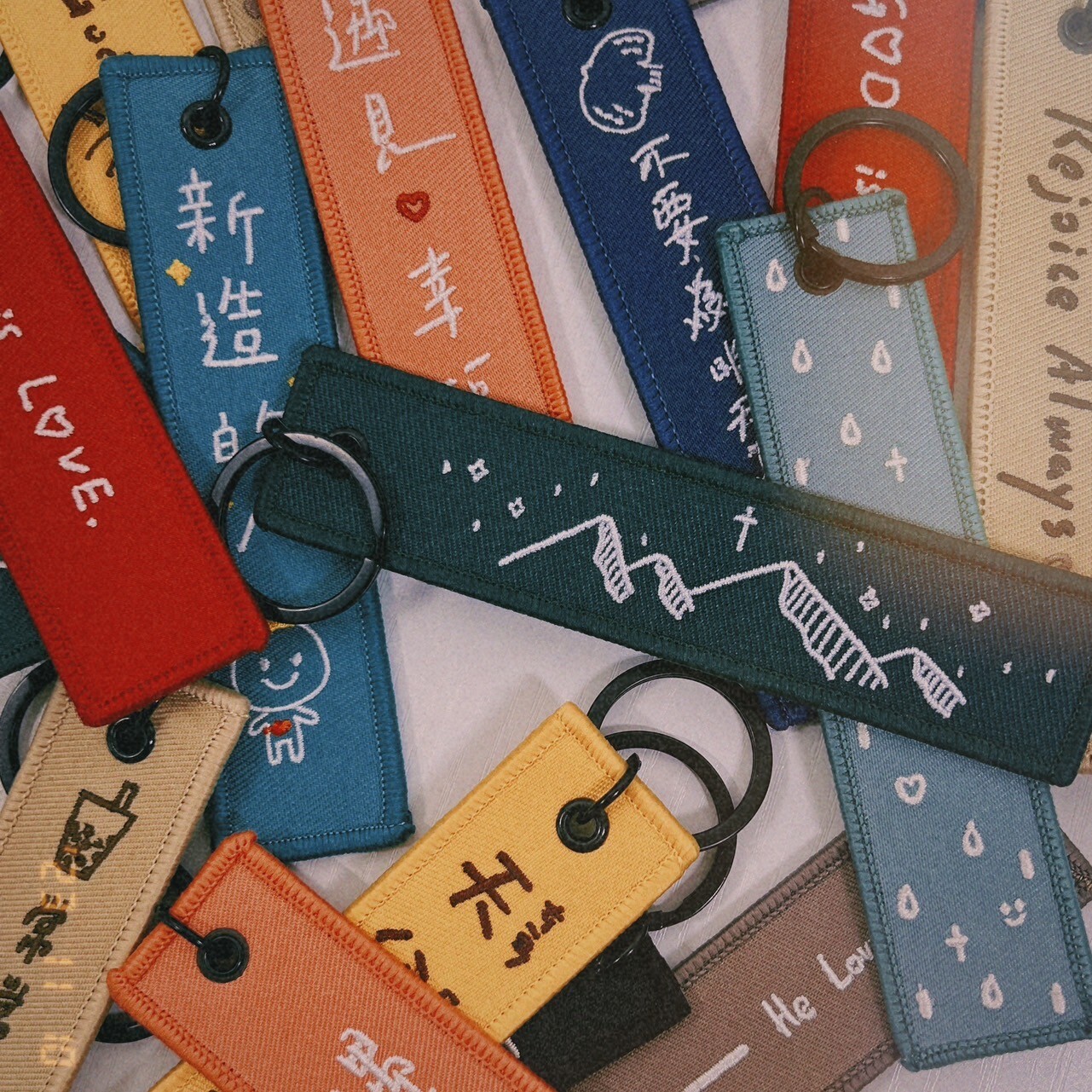 深刻的愛｜雙面立體刺繡掛飾