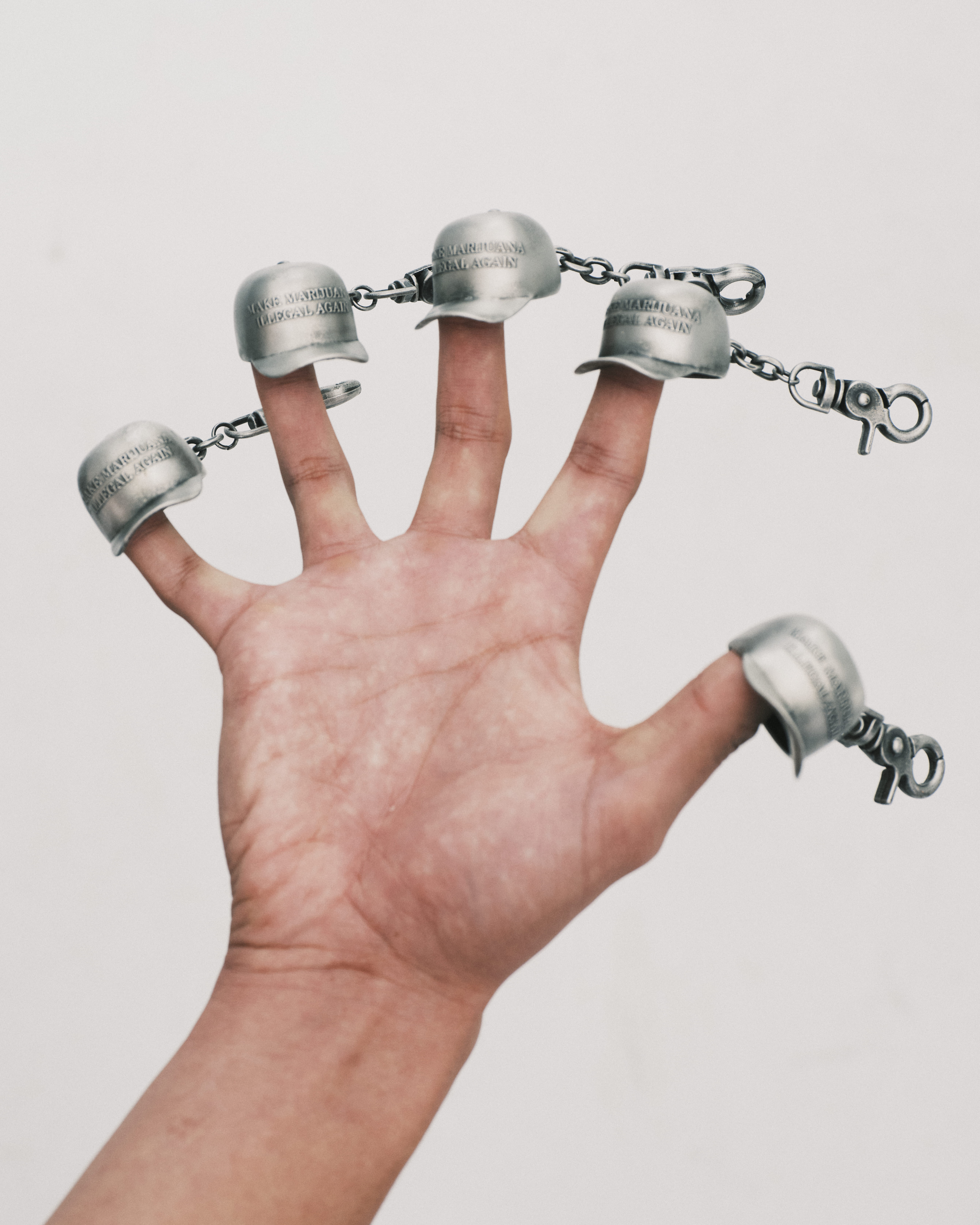 nul1.org X Liam Conner｜(nu-A15) -  MMIA Cap Key Chain  (Silver)