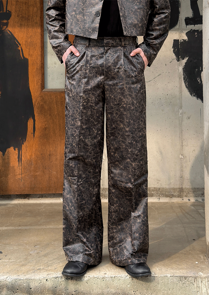 Arty 裂紋皮革喇叭褲 靴型褲