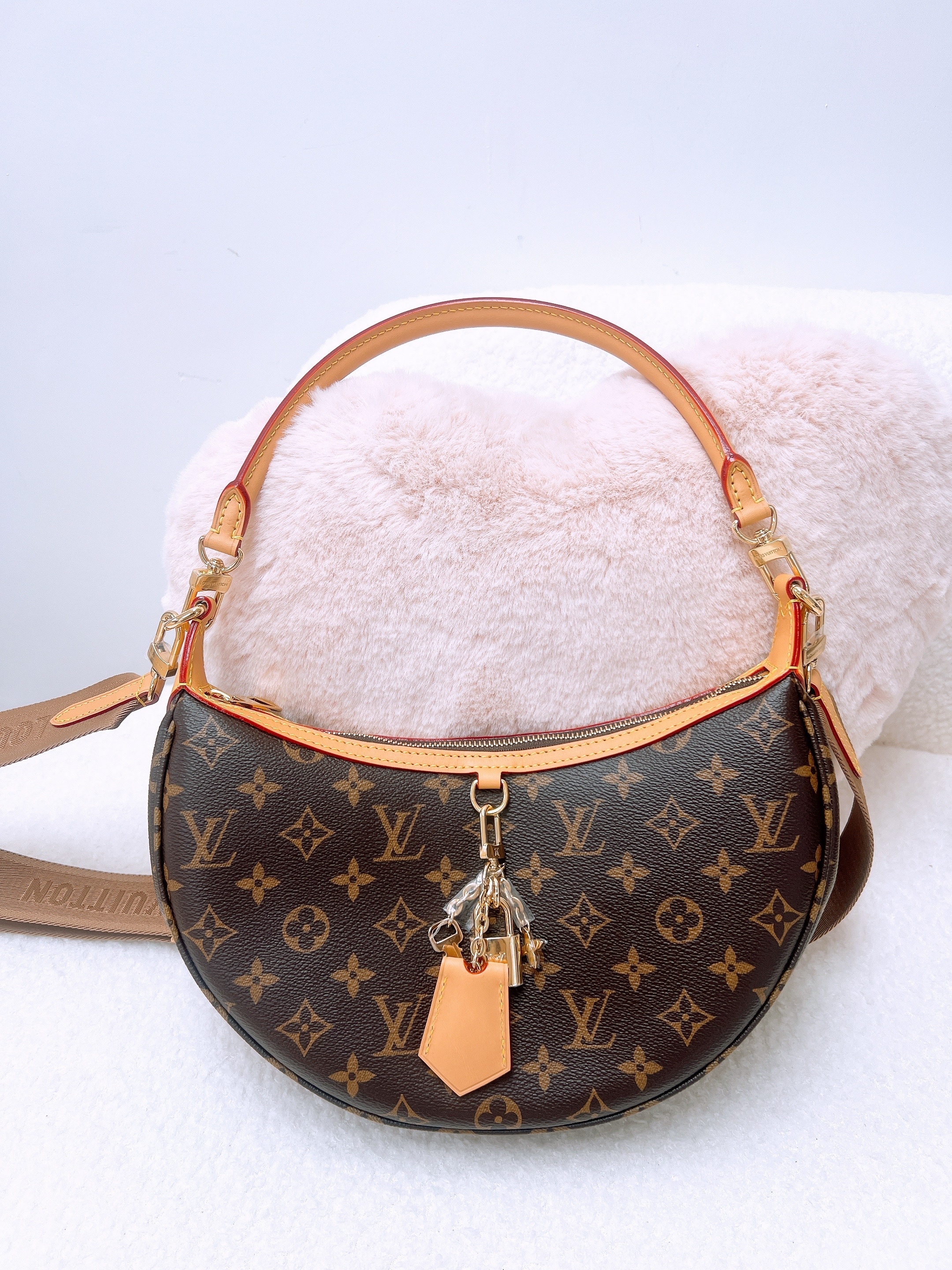 *Unused* Lv looping (brown monogram)