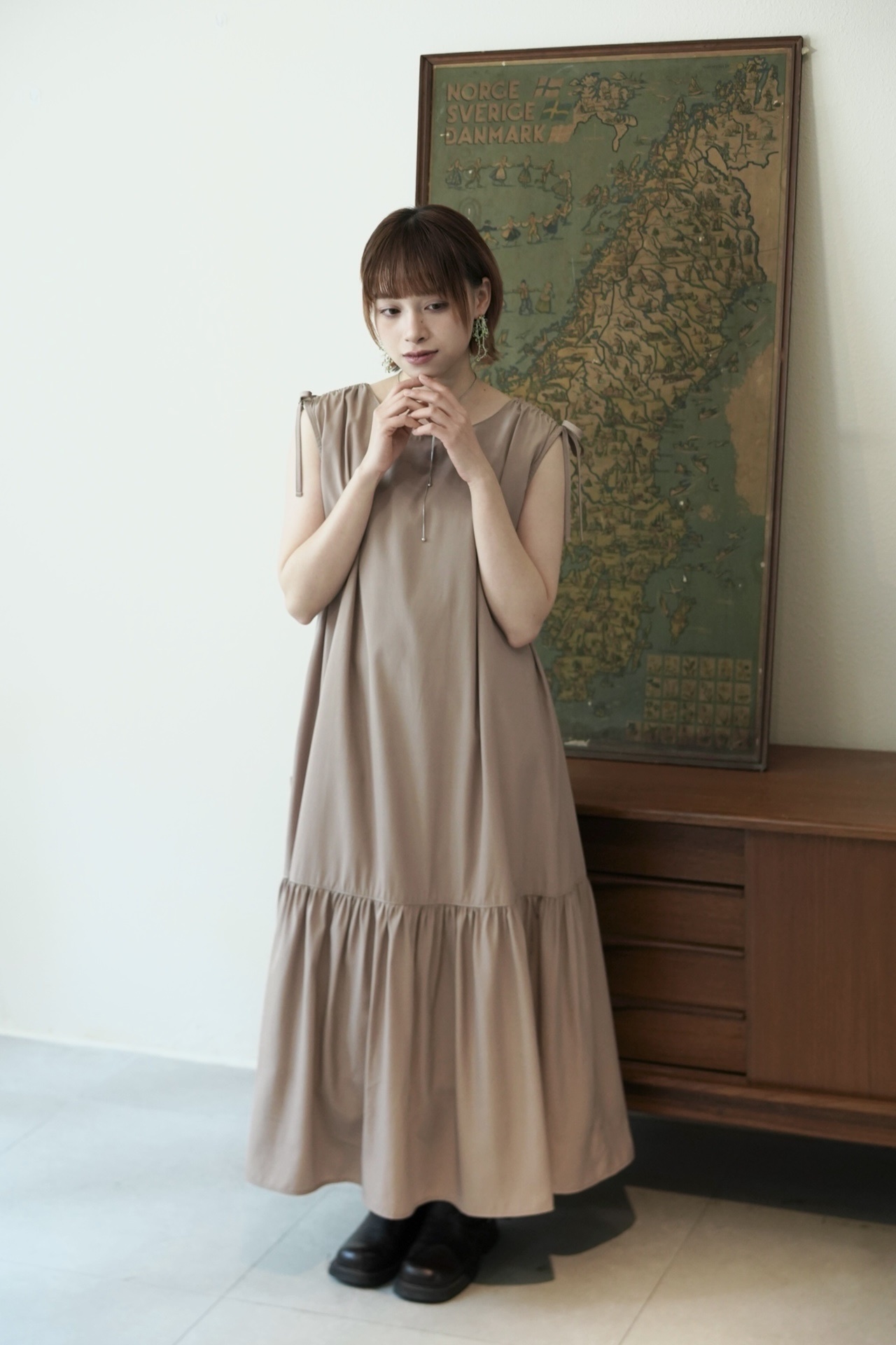 肩膀小蝴蝶背心裙 - OP61902