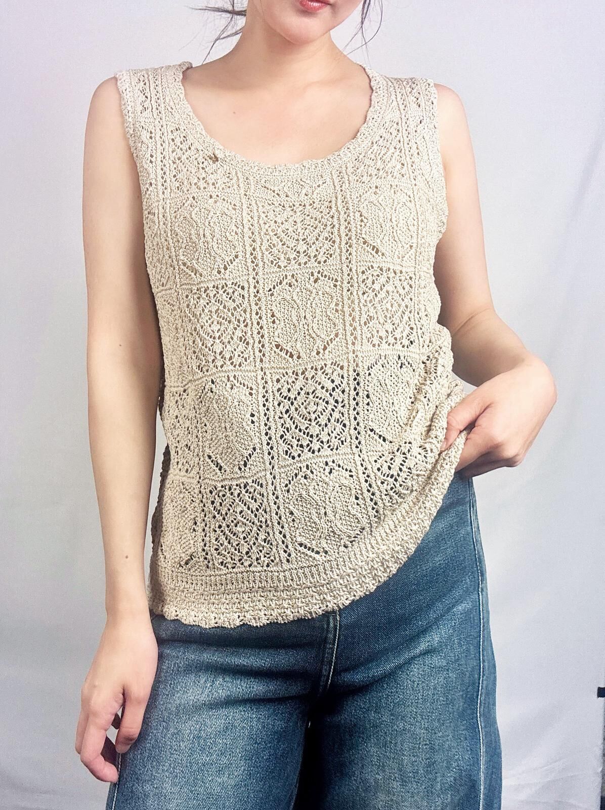 A4b G620627960 圓領鏤空勾花針織背心 - 杏色