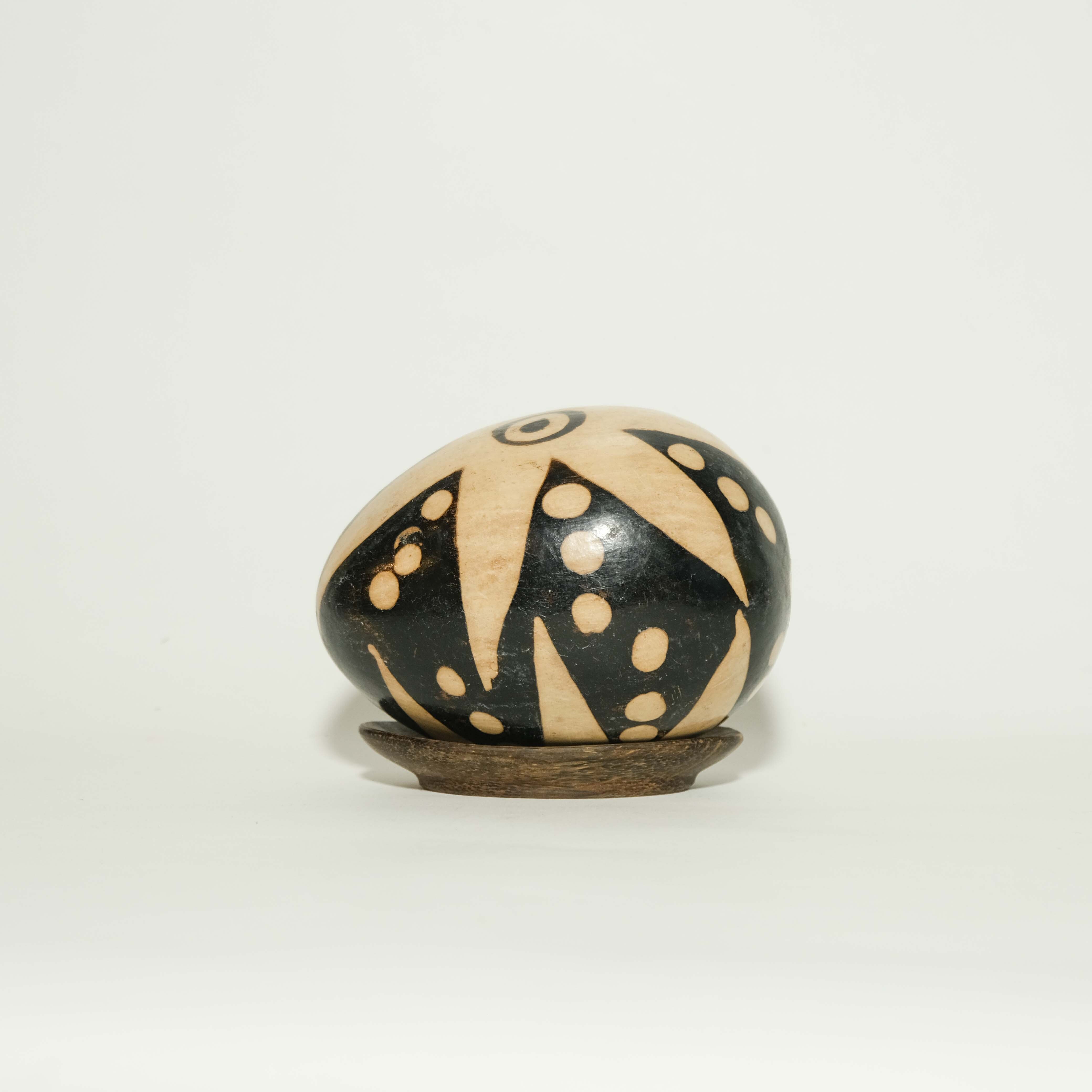 陶器｜蛋型擺飾 - 鳳梨花｜宏都拉斯