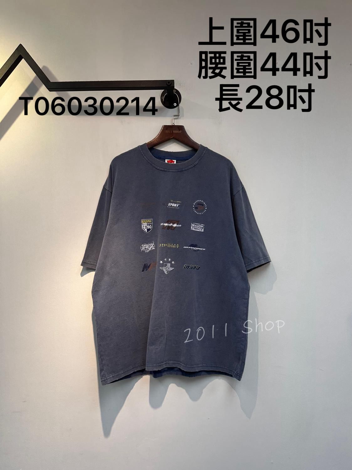 出口日本復古美式LOGO中長T恤  上圍46吋 腰圍44吋 長28吋  T06030214