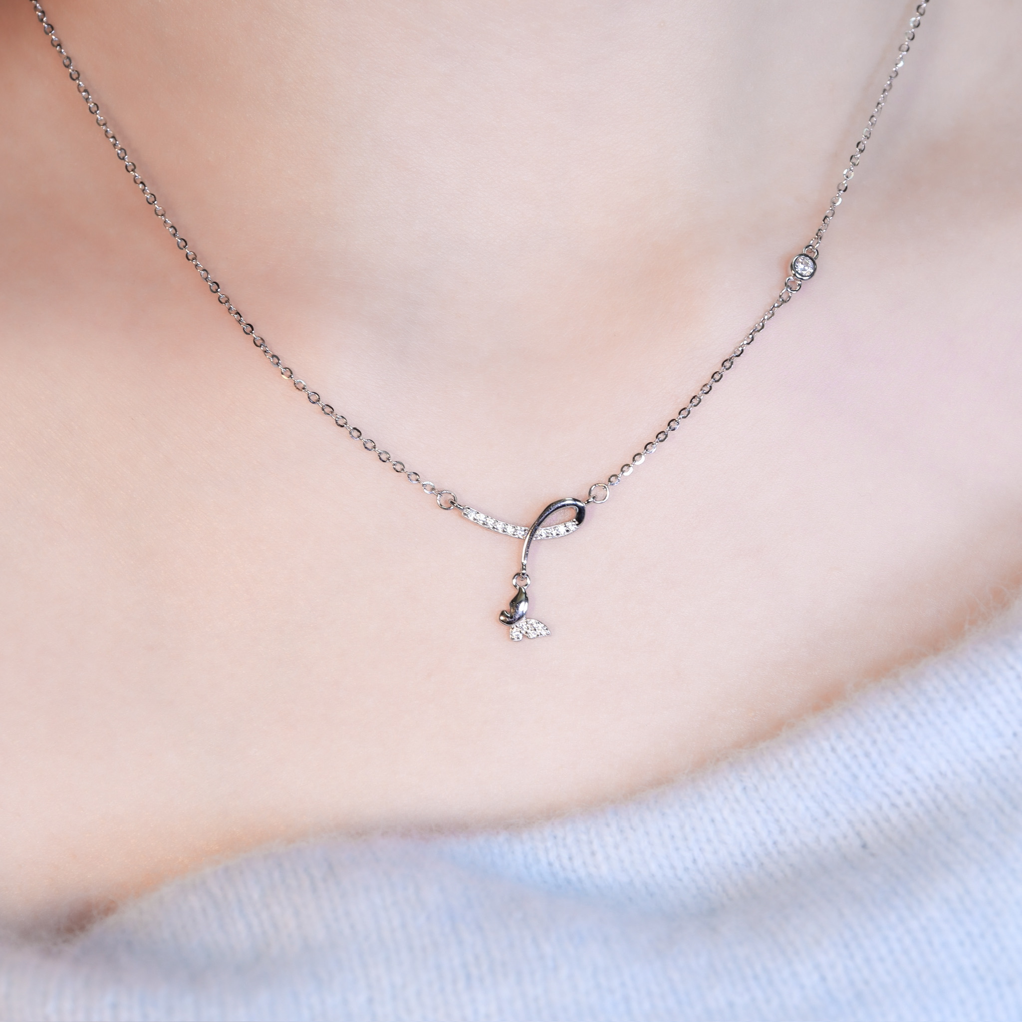 | 925純銀・白金 | 蝶趣只在你身邊項鍊 | NE1611 |