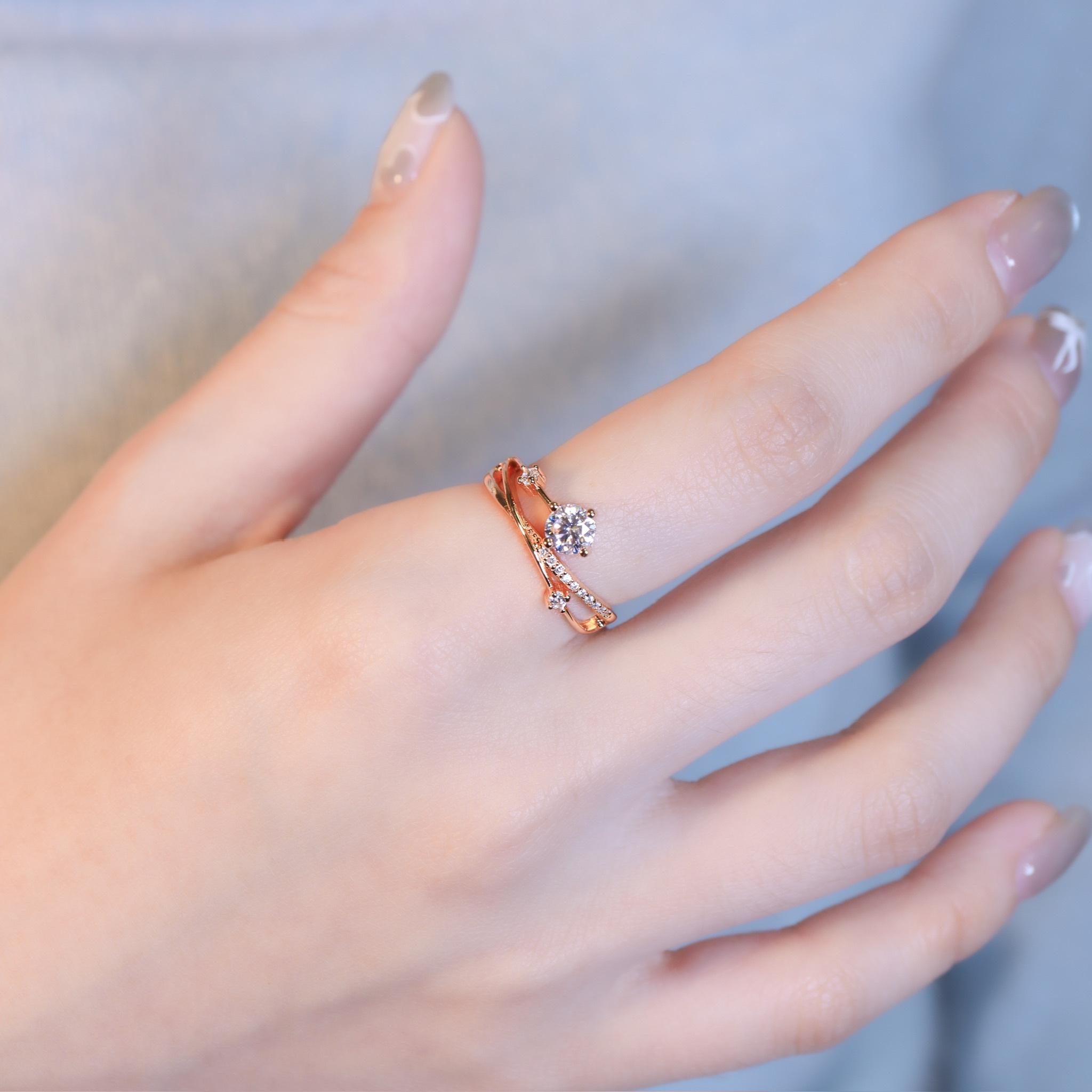 | 925純銀・ 厚鍍玫瑰金 ・莫桑石 | 鑽光邂逅彼此戒指 | RI1076 |