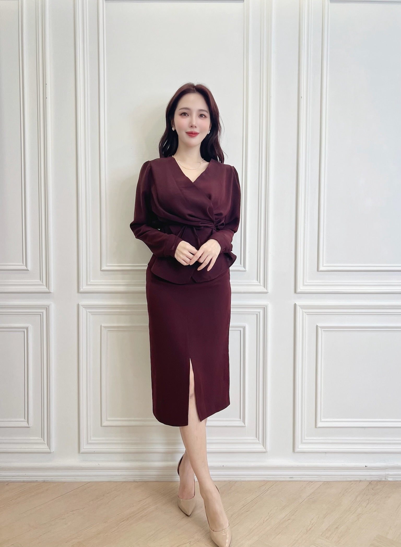 優雅女人味!熱紅酒綁帶套裝