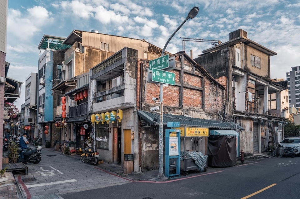 當韓國旅客走進永康街伴手禮店，他們找的是能放進日常裡的小細節，看似平凡，卻很有畫面。