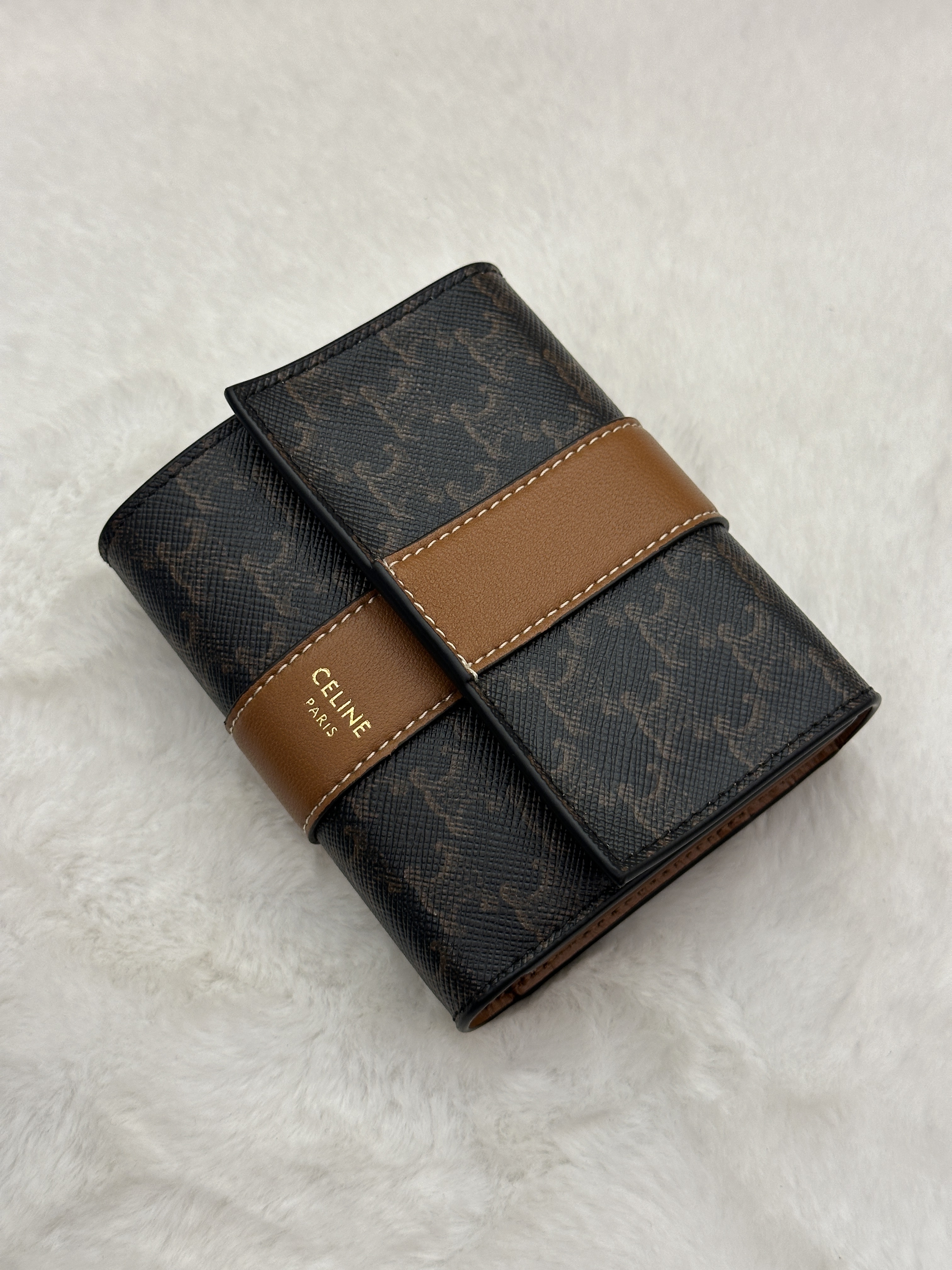 Celine Triomphe wallet 三摺銀包