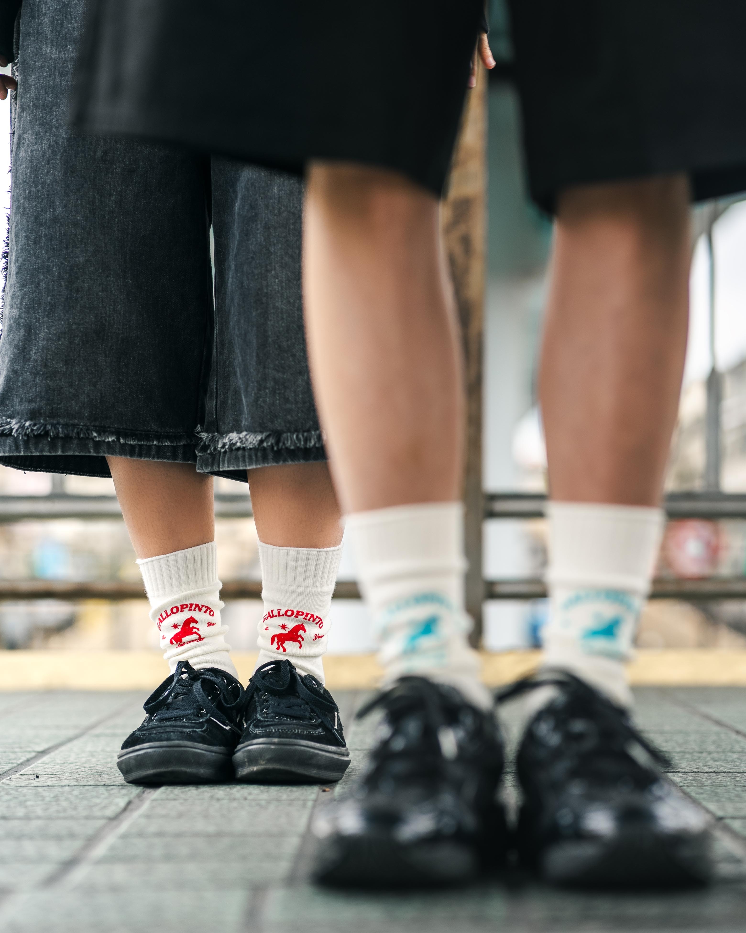 FAAM Gallop Crew Socks - 馬匹圖案針織高筒襪